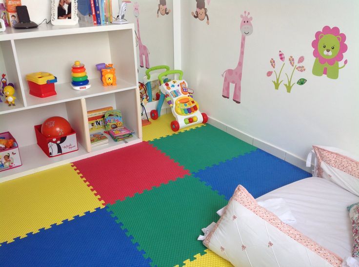 Quarto infantil com inspiração montessoriana. Exemplo 1